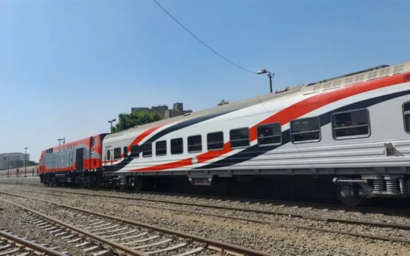 جدول الرحلات كاملاً.. مواعيد سفر قطارات خط القاهرة سوهاج المتاحة طوال اليوم